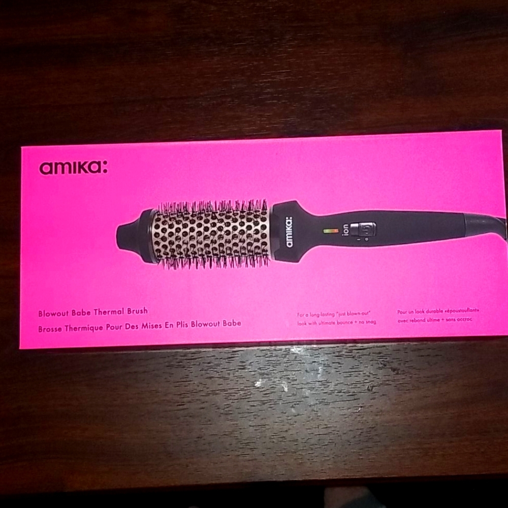 Amika Blowout Babe Thermal Brush
